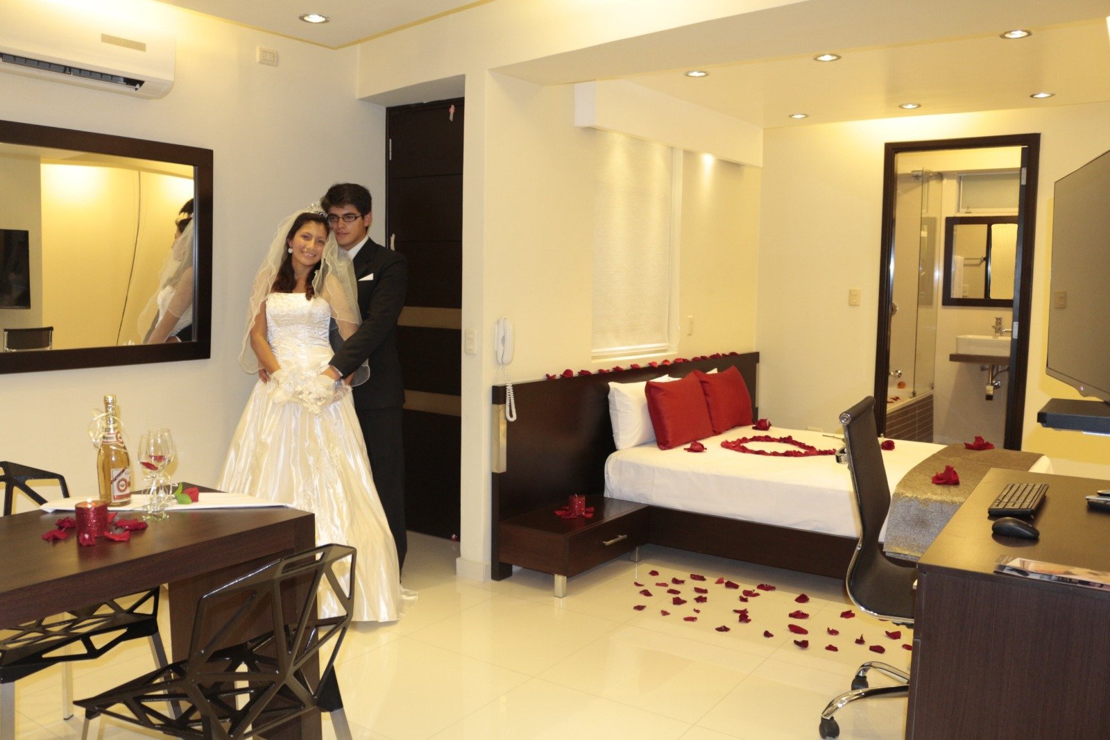 Golden Suite Hotel Business Class